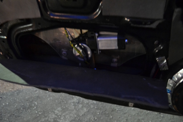 Установка электрических стеклоподъемников "ФОРВАРД" на Hyundai Accent в передние двери. Рис. 9
